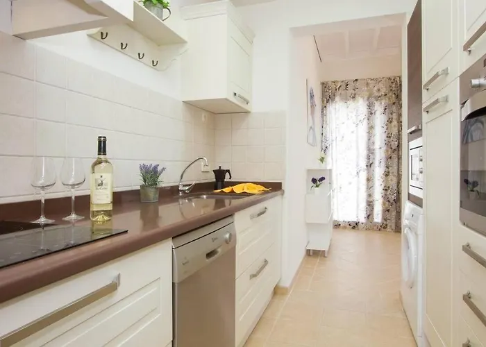 Palmyra Playa Blanca (Lanzarote)